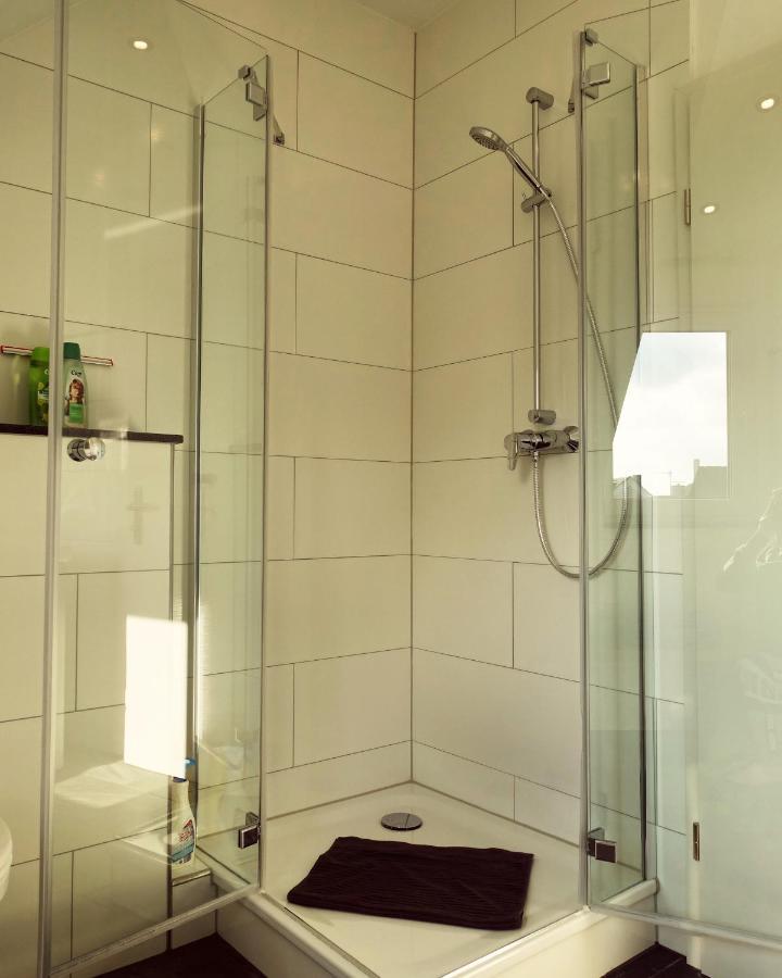Frankes City Sleep Apartment, 6 Einzelbetten Velbert Dış mekan fotoğraf