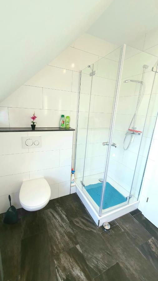 Frankes City Sleep Apartment, 6 Einzelbetten Velbert Dış mekan fotoğraf